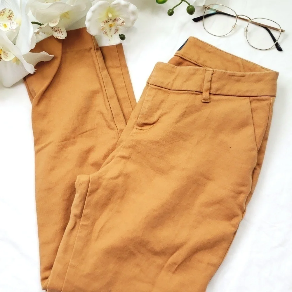 Cute harper old navy capris - Picture 3 of 5